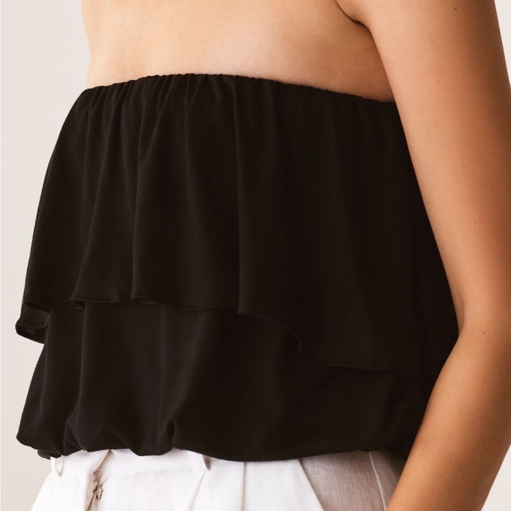 Strapless Flounce Top